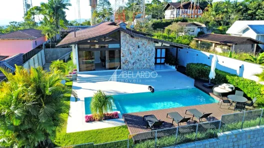 Casa com 4 Quartos à venda, 498m² no Ponta Aguda, Blumenau