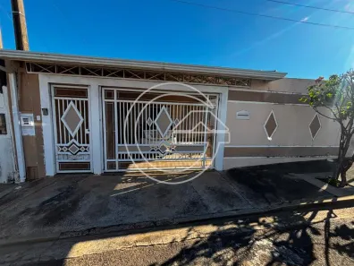 Casa com 3 Quartos à venda, 175m² no Centro, Marília