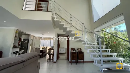 Casa de Condomínio com 4 Quartos à venda, 223m² no Ingleses do Rio Vermelho, Florianópolis