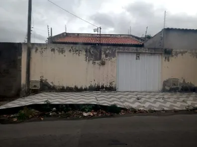 Casa com 3 Quartos à venda, 105m² no Catolé, Horizonte