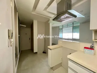 Apartamento com 3 Quartos à venda, 75m² no Leme, Rio de Janeiro