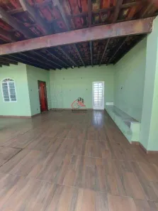 Casa com 4 Quartos para alugar, 188m² no Universitário, Uberaba