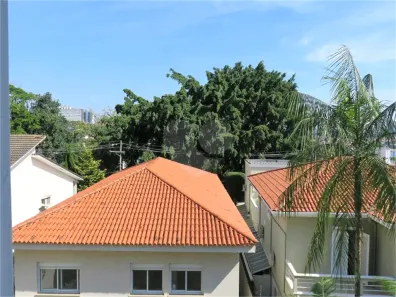 Sobrado com 3 Quartos à venda, 320m² no Vila Progredior, São Paulo