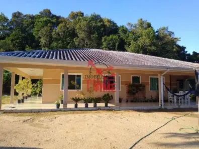 Fazenda/Sítio com 4 Quartos à venda, 192m² no , Quitandinha