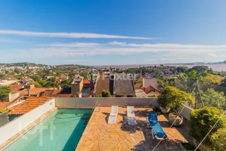 Casa com 4 Quartos à venda, 360m² no Vila Assunção, Porto Alegre