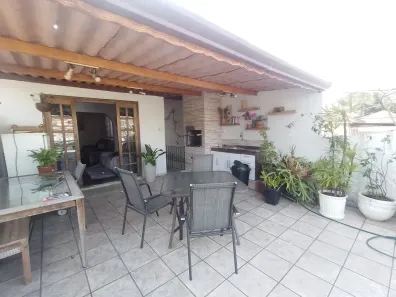 Casa com 2 Quartos à venda, 200m² no Jardim Santo Elias, São Paulo