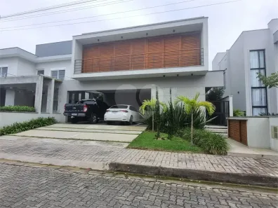 Apartamento com 4 Quartos à venda, 340m² no Balneário Copacabana, Caraguatatuba