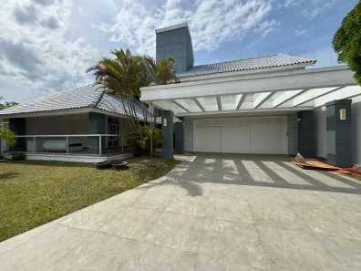 Sobrado com 4 Quartos à venda, 490m² no , Xangri-Lá