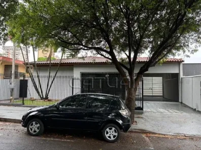 Casa com 3 Quartos para alugar, 215m² no Centro, Londrina
