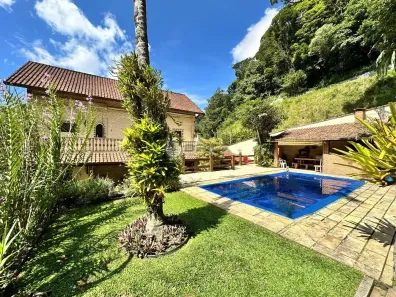 Casa com 5 Quartos à venda, 330m² no Carlos Guinle, Teresópolis