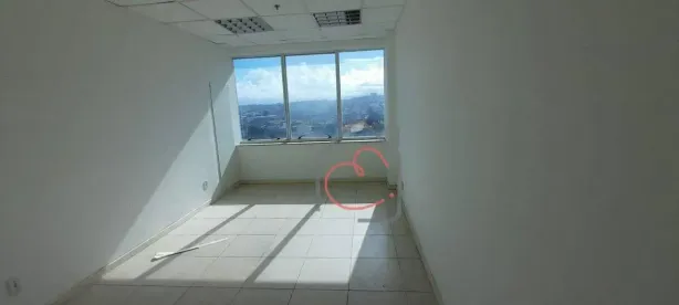 Sala Comercial à venda, 27m² no Imbetiba, Macaé