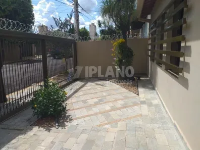 Casa com 3 Quartos à venda, 178m² no Vila Furlan, Araraquara