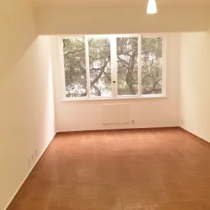 Apartamento com 3 Quartos para alugar, 100m² no Leme, Rio de Janeiro
