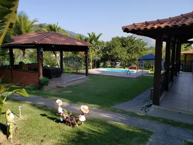 Casa de Condomínio com 2 Quartos à venda, 200m² no Campo Grande, Rio de Janeiro