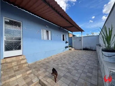 Casa com 2 Quartos à venda, 180m² no Jardim Laguna, Contagem