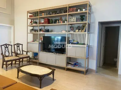 Casa de Condomínio com 4 Quartos para alugar, 250m² no Nova Uberlândia, Uberlândia
