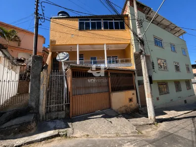 Sobrado com 4 Quartos à venda, 125m² no Nossa Senhora das Graças, Juiz de Fora