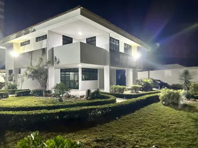 Casa com 4 Quartos à venda, 966m² no Vicente Pinzon, Fortaleza