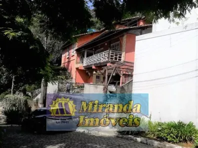 Casa de Condomínio com 4 Quartos à venda, 247m² no Barra do Imbuí, Teresópolis