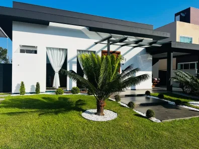 Casa de Condomínio com 3 Quartos à venda, 350m² no São João do Rio Vermelho, Florianópolis