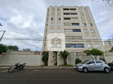 Apartamento com 3 Quartos para alugar, 96m² no Santa Mônica, Uberlândia