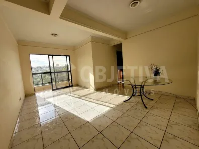 Apartamento com 3 Quartos para alugar, 70m² no Morada da Colina, Uberlândia