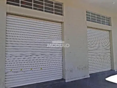 Ponto Comercial com 2 Quartos para alugar, 300m² no Nossa Senhora Aparecida, Uberlândia