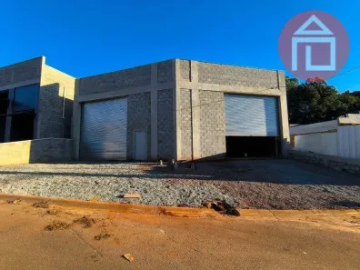 Galpão/Depósito/Armazém para alugar, 290m² no Campo Novo, Bragança Paulista
