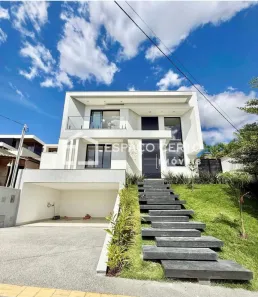 Sobrado com 4 Quartos à venda, 253m² no Jardins Bolonha, Senador Canedo