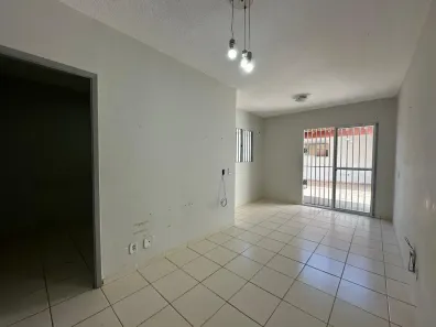 Casa de Condomínio com 2 Quartos à venda, 70m² no Jardim Imperial, Cuiabá