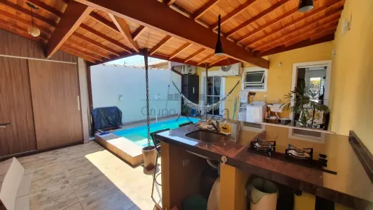 Casa de Condomínio com 2 Quartos à venda, 44m² no Jardim Marcondes, Jacareí