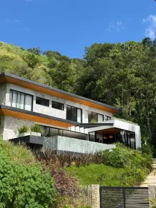 Casa de Condomínio com 4 Quartos para alugar, 360m² no Corrêas, Petrópolis