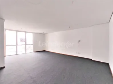 Sala Comercial para alugar, 55m² no Floresta, Porto Alegre
