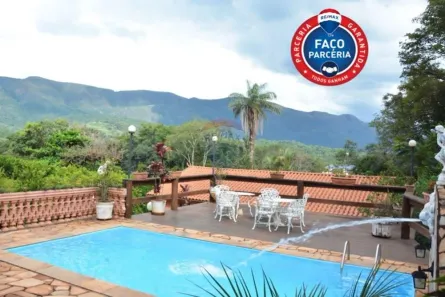 Casa de Condomínio com 4 Quartos à venda, 201m² no Retiro Do Chale, Brumadinho