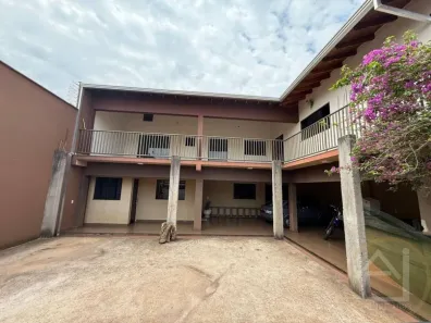 Sobrado com 3 Quartos à venda, 240m² no Jardim Alvorada, Cambé