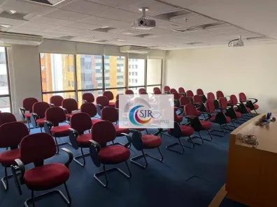 Sala Comercial para alugar, 251m² no Vila Olímpia, São Paulo