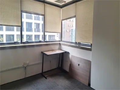 Sala Comercial para alugar, 326m² no Cerqueira César, São Paulo