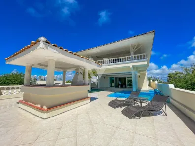 Casa com 3 Quartos à venda, 465m² no De Lourdes, Fortaleza