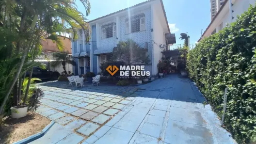Casa com 8 Quartos à venda, 400m² no José Bonifácio, Fortaleza