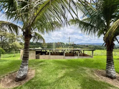 Fazenda/Sítio com 3 Quartos à venda, 200m² no Jundiaquara, Araçoiaba da Serra