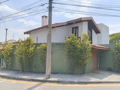 Casa com 3 Quartos para alugar, 245m² no Parque do Colégio, Jundiaí