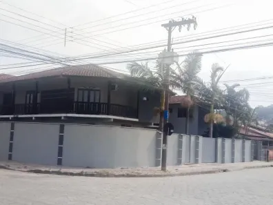 Sobrado com 6 Quartos à venda, 426m² no Itaum, Joinville