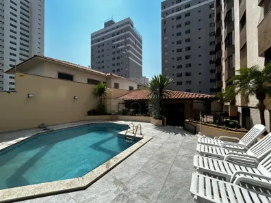 Apartamento com 4 Quartos à venda, 208m² no Fundinho, Uberlândia