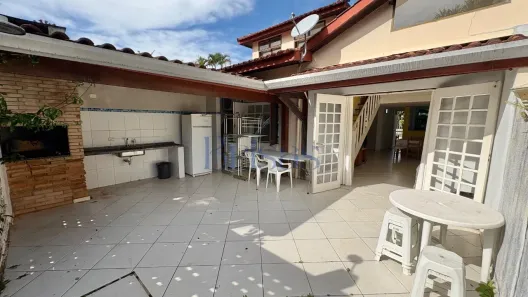 Casa de Condomínio com 3 Quartos à venda, 110m² no Maresias, São Sebastião