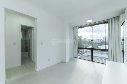 Apartamento com 3 Quartos para alugar, 100m² no Santana, Porto Alegre