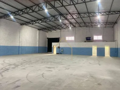 Galpão/Depósito/Armazém para alugar, 680m² no Vila Bertini, Americana