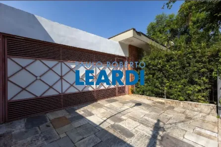 Casa com 3 Quartos à venda, 321m² no Jardim Marajoara, São Paulo
