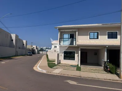 Sobrado com 4 Quartos à venda, 249m² no Rio Madeira, Porto Velho