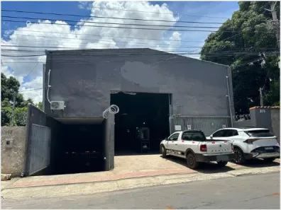 Galpão/Depósito/Armazém para alugar, 720m² no Jardim Laguna, Contagem