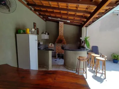 Casa com 3 Quartos à venda, 180m² no Jardim Seriema, Uberaba